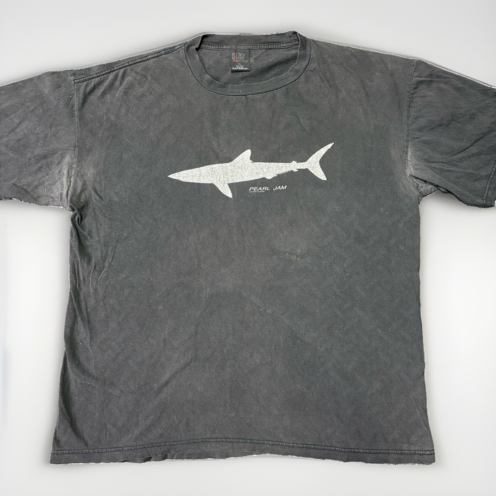Vintage Pearl Jam Yield Tour 1998 Shark T-Shirt Mens XL Giant Tag Black